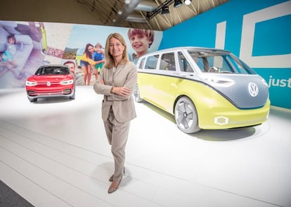 Laura Ros, directora de la marca Volkswagen en España, durante el pasado Salón del Automóvil de Barcelona.