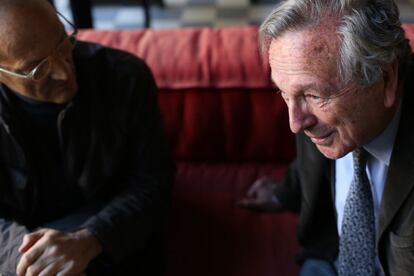 Rafael Moneo, en primer término, y Miquel Adrià en México.