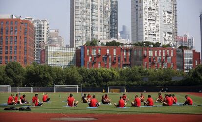 Los jugadores del Atletico, durante un entrenamiento.