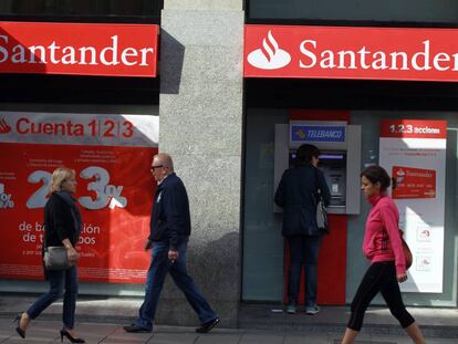 Santander cierra un contrato con IBM por 619 millones para acelerar su transformación tecnológica