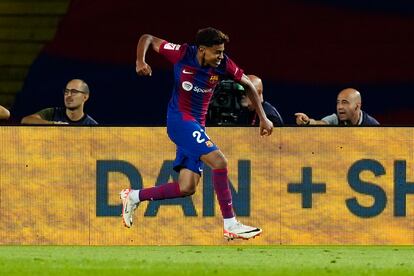 Lamine Yamal celebra el gol del Barcelona