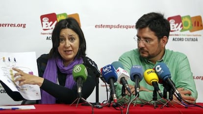 La diputada provincial de Esquerra Unida, Rosa Pérez Garijo, y el candidato a la presidencia de la Generalitat, Ignacio Blanco.