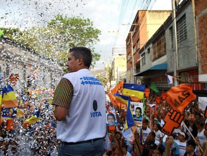 Henri Falcón en un mitin en la ciudad de Turmero el 9 de mayo.