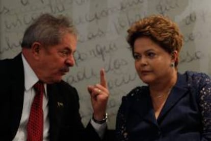 La presidenta brasileña, Dilma Rousseff (d), y el expresidente de Brasil Luiz Inácio Lula da Silva. EFE/Archivo