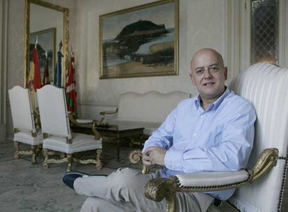 Odón Elorza, el pasado jueves, en el salón de Recepciones del Ayuntamiento de San Sebastián.