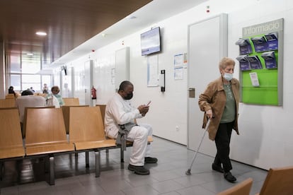 Una sala de espera del centro de atención primaria Besòs de Barcelona.