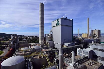 CMPC cuenta con 40 fábricas de celulosa y papel en ocho países.