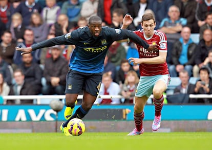 Yaya Touré, base del Manchester City campeón de la Premier. El costamarfileño participó en el Mundial, pero su selección no consiguió pasar de la fase de grupos.