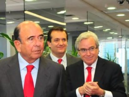 Fotografía de archivo de Emilio Botín, presidente del banco Santander, y Francisco Luzón, consejero