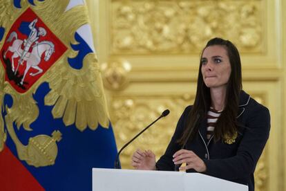 Isinbayeva, durante el encuentro con Vladimir Putin en el Kremlin. 