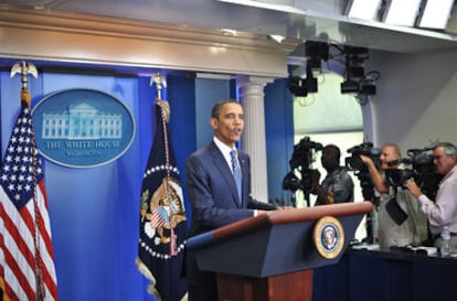 El presidente de Estados Unidos, Barack Obama, durante la declaración en la que ha anunciado la reunión sobre la deuda.