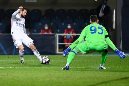 Nacho, en Champions contra el Atalanta.