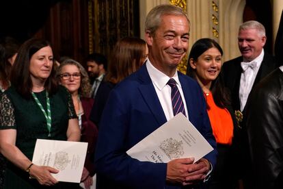 El diputado y ultranacioanailsta, Nigel Farage, llega a la sesión de apertura.