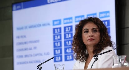 Rueda de prensa tras el Consejo de Ministros de la ministra de Hacienda, María Jesús Montero.