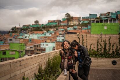 Jade y Jake en Ciudad Bolívar, Bogotá.