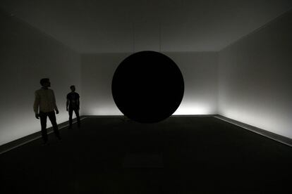'Dark Matter', una instalación de Troika en la Art Unlimited.