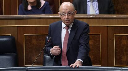 Cristobal Montoro, ministro de Hacienda, en el Congreso.