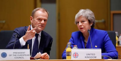 El presidente del Consejo Europeo, Donald Tusk, y la primera ministra británica, Theresa May, el pasado noviembre en Bruselas.