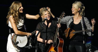 El tr&iacute;o texano de m&uacute;sica country Dixie Chicks en octubre de 2007.