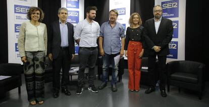 De izquierda a derecha, Dolors Montserrat (PP), Francesc Homs (CDC), Gabriel Rufián (ERC), Xavier Domènech (En Comú Podem), Meritxell Batet (PSOE) y Juan Carlos Girauta (C's).