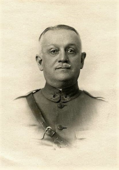 Coronel Luis de Martín Pinillos (1877-1956).