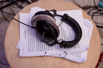 La letra de 'So payaso', una de los clásicos de Extremoduro, en su estudio.