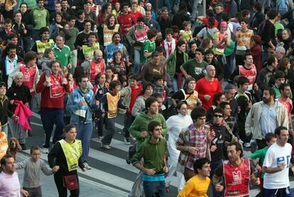 Participantes en la Korrika del año pasado, a su paso por Bilbao.