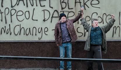 Fotograma de &quot;Yo Daniel Blake&quot; que le vali&oacute; la Palma de Oro a Ken Loach.