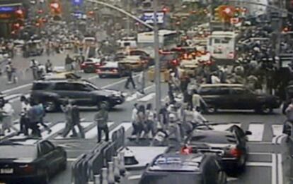 Imagen de las cámaras de seguridad de Times Square donde se ve el Nissan todoterreno.