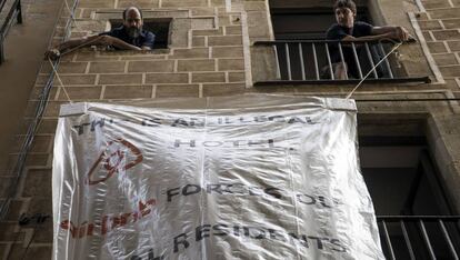 Protesta contra el alquiler para usos tur&iacute;sticos en Barcelona. 