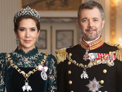 Mary y Federico de Dinamarca, en su primer retrato de gala oficial