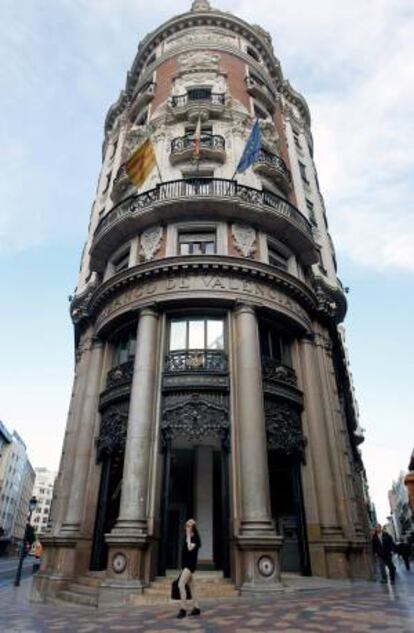 Fotografía de archivo, del 7 de noviembre de 2011, de la la sede central del Banco de Valencia.