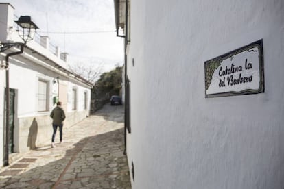 Una de las calles de Atajate, el pueblo más pequeño de Málaga, con 167 habitantes.
