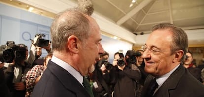 El presidente de Caja Madrid, Rodrigo Rato, y Florentino Pérez, presidente de ACS.