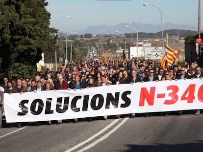 Corte de la N-340 a la altura de l'Arboç, el domingo.