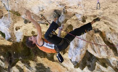 Patxi Usobiaga, campeón del mundo de escalada deportiva, en el año 2007.