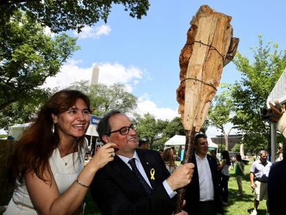 Quim Torra y la consejera Laura Borràs en Washington.