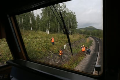 El tren en marcha por la ruta del BAM.