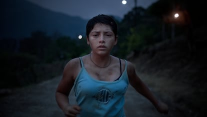 La actriz Marya Membreño interpreta a la Ana adolescente en la película de Tatiana Huezo,  'Noche de fuego'.