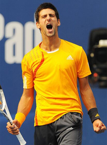 Novak Djokovic celebra un punto en la semifinal del Torneo de Pekín