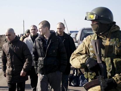 Intercambio de prisioneros entre Donetsk y Ucrania en febrero de 2016.