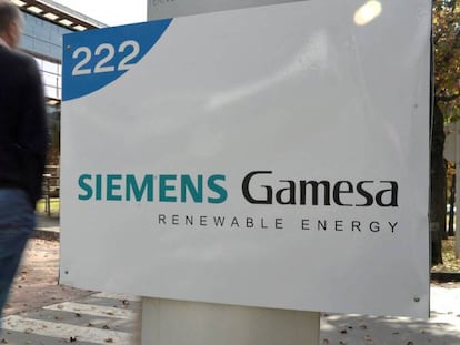 Logotipo de Siemens Gamesa en la entrada de su sede en Zamudio, cerca de Bilbao.