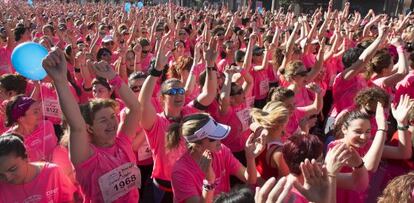 Participantes en la Carrera de la Mujer, en Valencia.