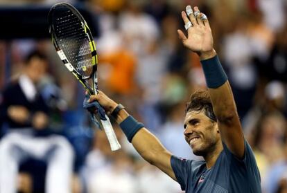 Nadal celebra su victoria ante Robredo.