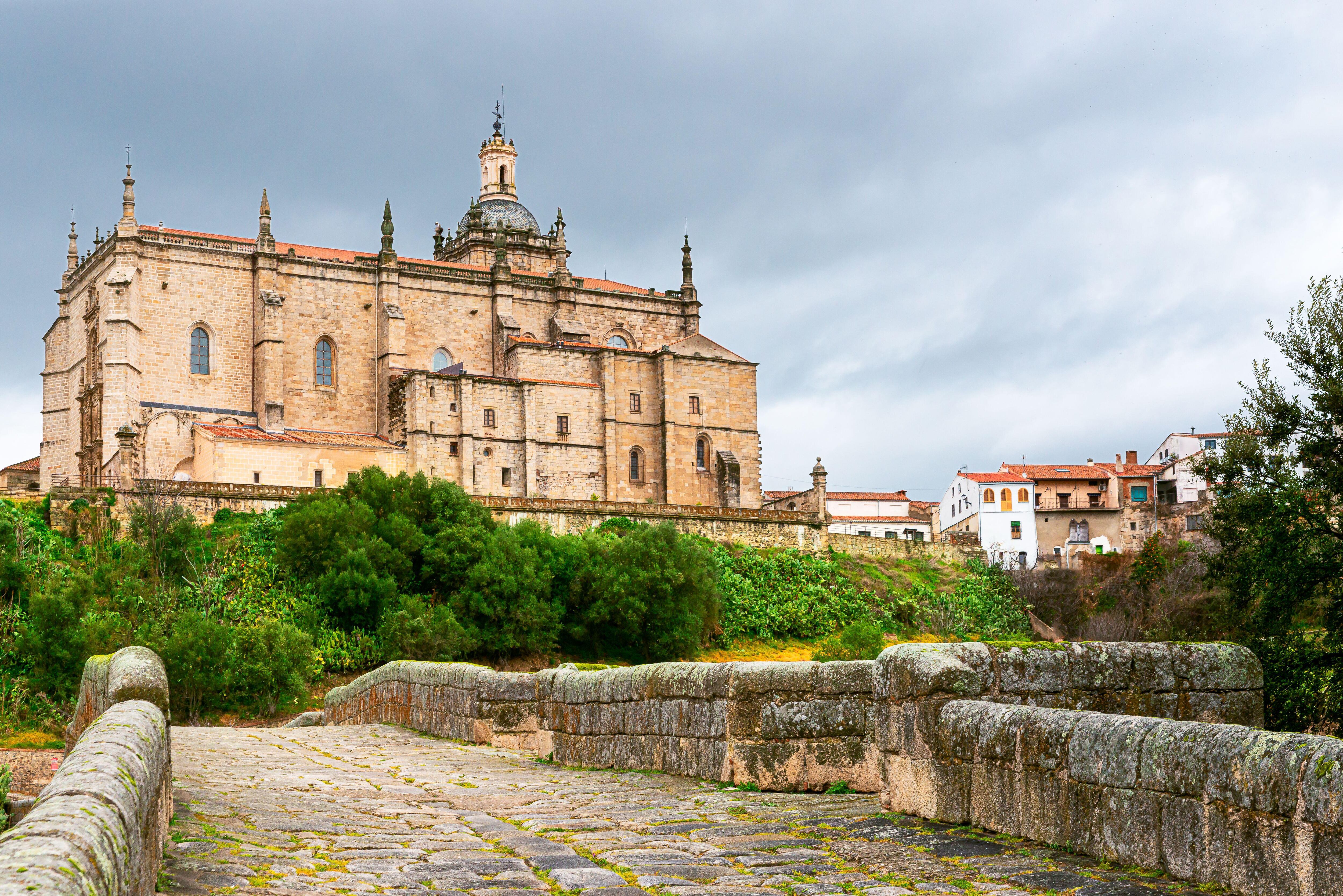 Catedral de Santa María de la Asunción en Coria (Cáceres).  