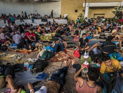 Migrantes centroamericanos descansan en un albergue de Chiapas.