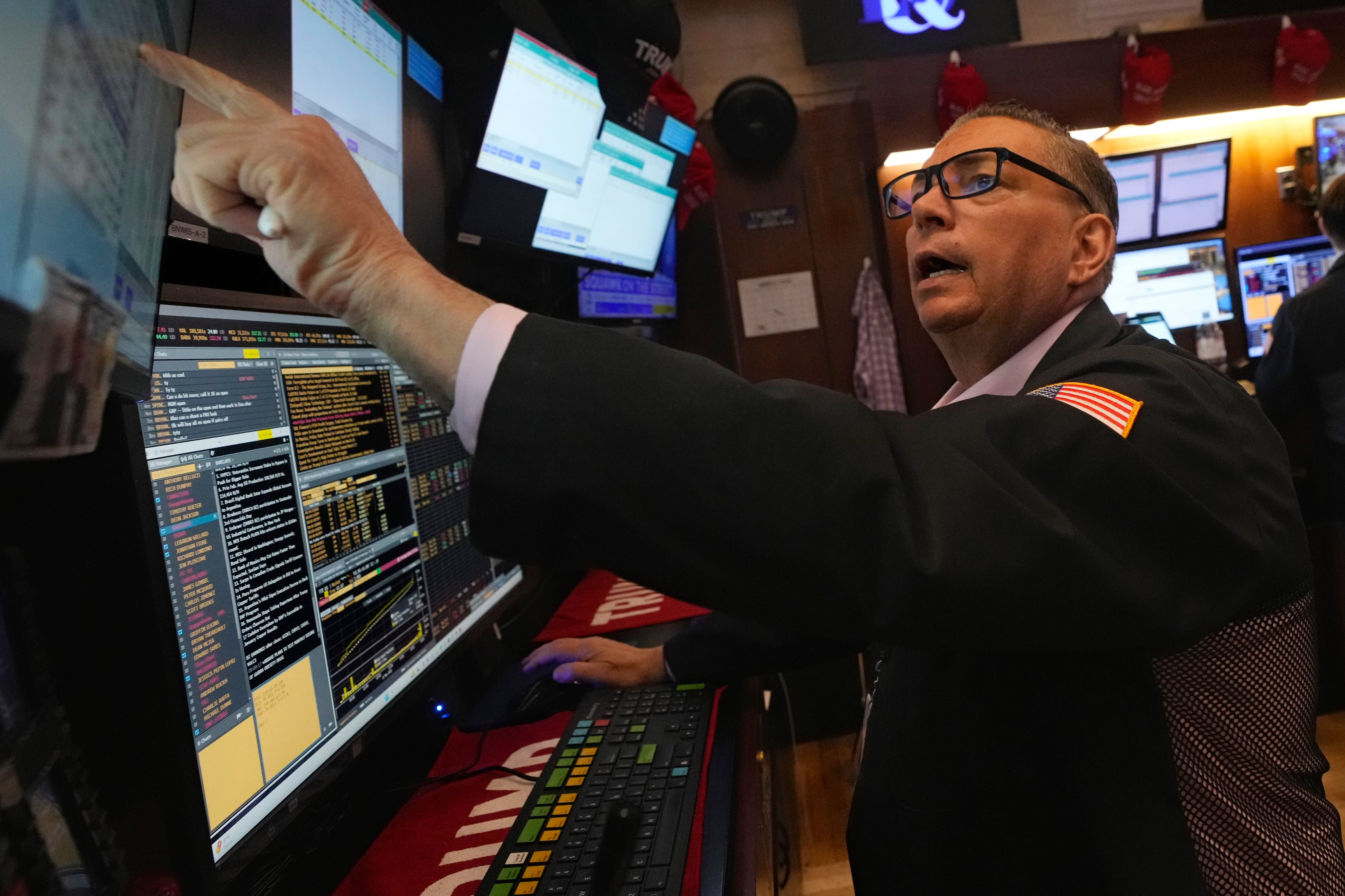 Operadores en la Bolsa de Nueva York. AP Photo