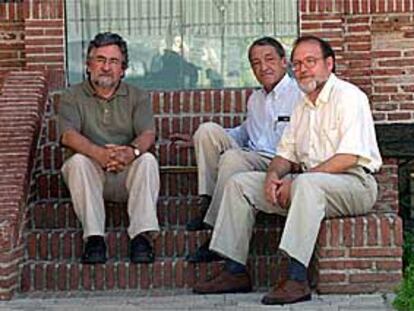 En la imagen, de izquierda a derecha, José Miguel Marinas, Antonio Gimeno y Reyes Mate.