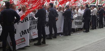 Protesta de prejubilados afectados por impagos el pasado a&ntilde;o.