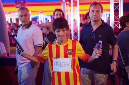 Un nen reivindica l'antic patrocinador del barça, Unicef.